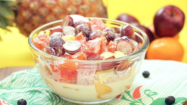 Salad buah kekinian. Foto: doc. Bola