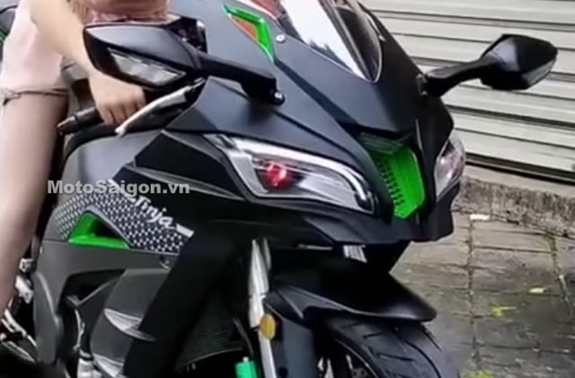 Finja 500 Motor tiruan Kawasaki Ninja ZX-10R Foto: Motorsaigon