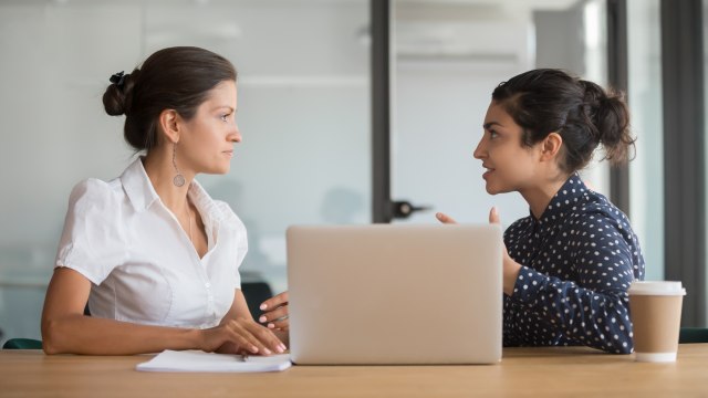 Ilustrasi perempuan karier. Foto: Shutter Stock