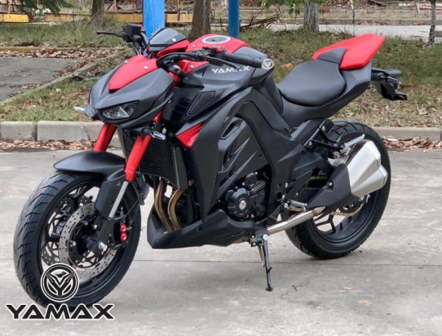 Yamax Z400 Motor tiruan Kawasaki Z1000 Foto: Universbike Maroc 