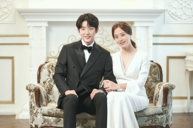 Lee Joon Gi dan Moon Chae Won di Drama Korea 'Flower of Evil'. Dok: NAMOOACTORS2004