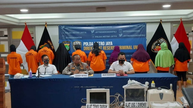 Jumpa pers kasus praktik aborsi di Mapolda Metro Jaya. Foto: Dok. Istimewa