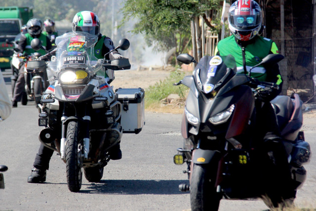 Ilustrasi berkendara berkelompok atau touring komunitas. Foto: Istimewa