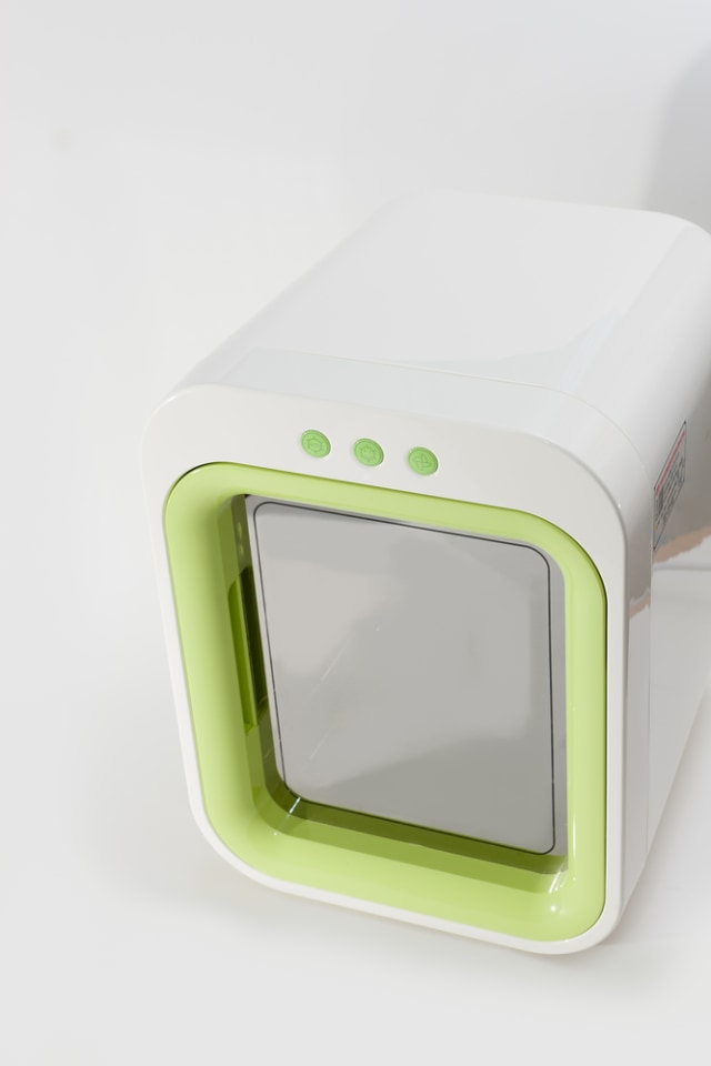 Pilihan UV Sterilizer Botol Susu Bayi. Foto: Shutter Stock