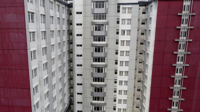 Foto aerial suasana Wisma Atlet Pademangan di Jakarta, Minggu (27/9). Foto: Muhammad Adimaja/ANTARA FOTO