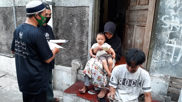 Kampanye door to door Bagyo-Supardjo. Foto: Dok. Istimewa