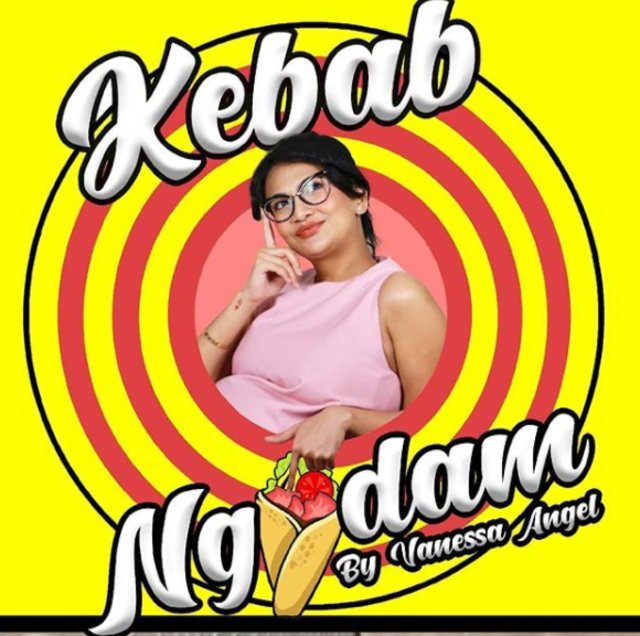 Vanessa Angel jual Kebab Ngidam. Foto: Instagram @kebabngidam