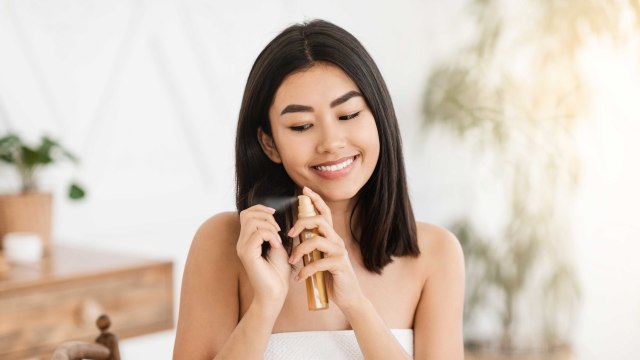 Pakai Dry Hair Sampo untuk Rambut Lepek, Efektif atau Tidak? Foto: Shutter Stock