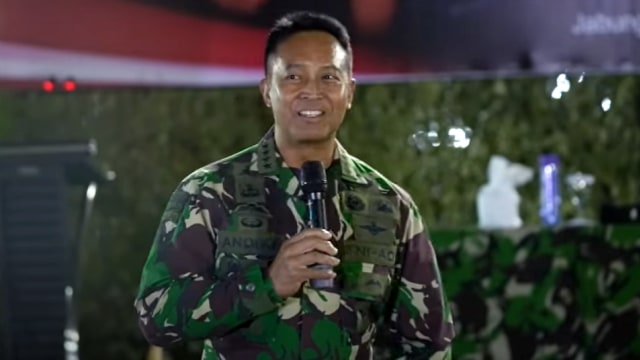 Kasad Andika Perkasa memberikan pengarahan kepada Prajurit JRTC 21/01 yang akan ke Amerika.  Foto: Youtube TNI AD