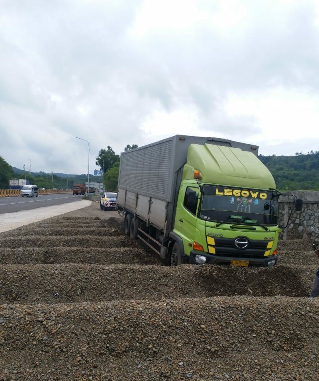 Lajur Penyelamat di jalan tol. Foto: dok. Jasamarga
