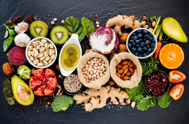 Ilustrasi makanan vegetarian. Foto: Freepik