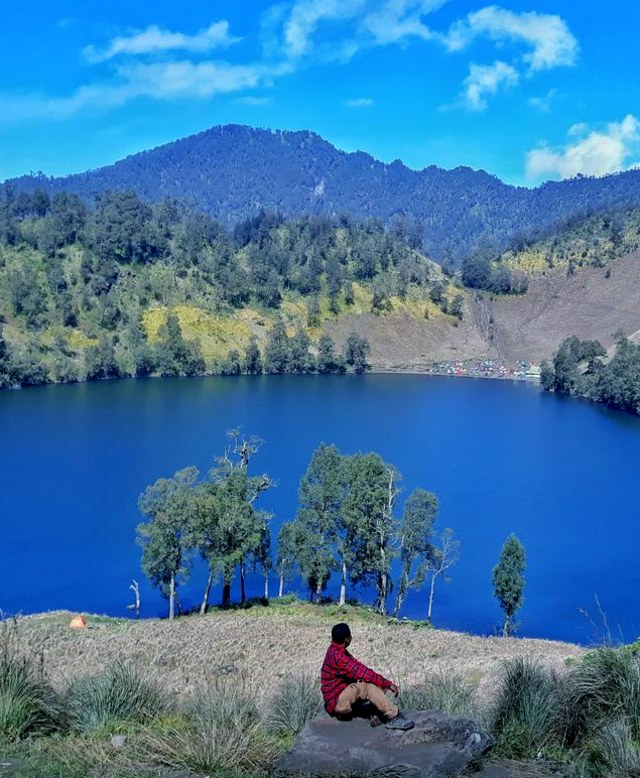 Keindahan Ranu Kumbolo (Foto: Yuk Jelajah/Lommy Garry Prast)