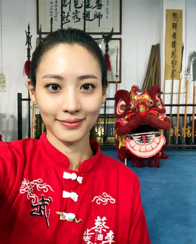 Claudia Kim. Foto: Instagram @claudiashkim