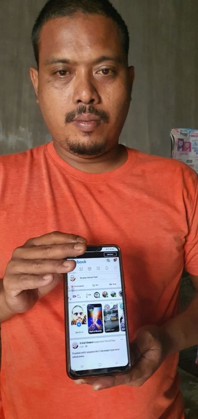 Bareskrim menangkap pemilik akun facebook Oliver Leaman S, atas nama Sulaiman Marpaung (37), yang memposting foto Wapres Maruf Amin yang disandingkan tokoh film porno Jepang. Foto: Dok. Bareskrim