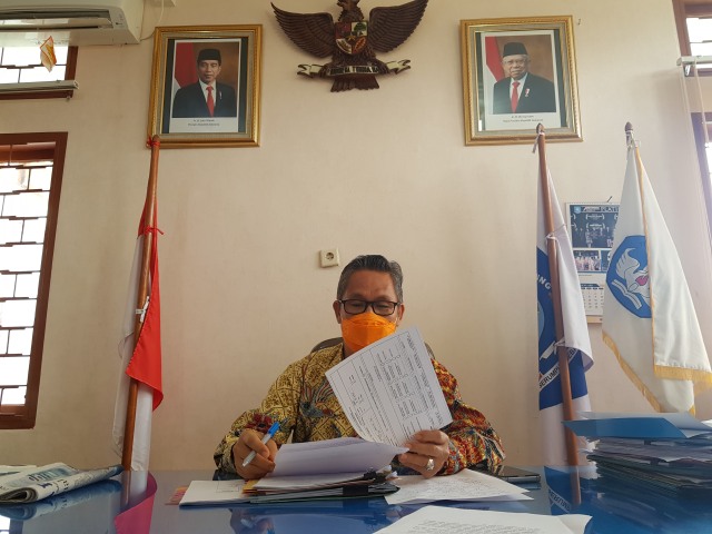 Kepala Dinas Pendidikan, M Soleh saat ditemui diruang kerjanya.