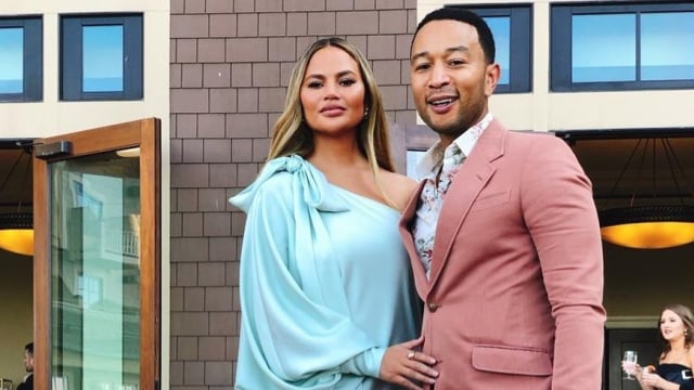 John Legend dan Chrissy Teigen. Foto: Instagram/@chrissyteigen
