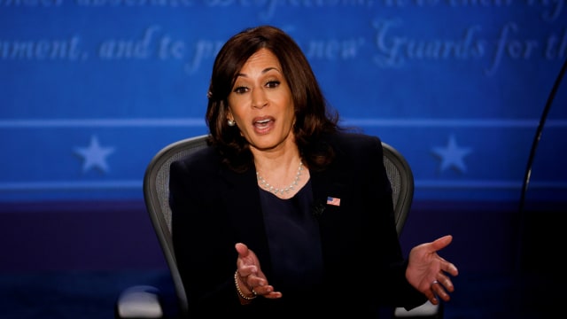 Calon wakil Presiden dari Partai Demokrat Kamala Harris memberikan tanggapan saat debat kampanye wakil presiden di kampus Universitas Utah, Salt Lake City, Utah, Amerika Serikat. Foto: Lucy Nicholson/REUTERS