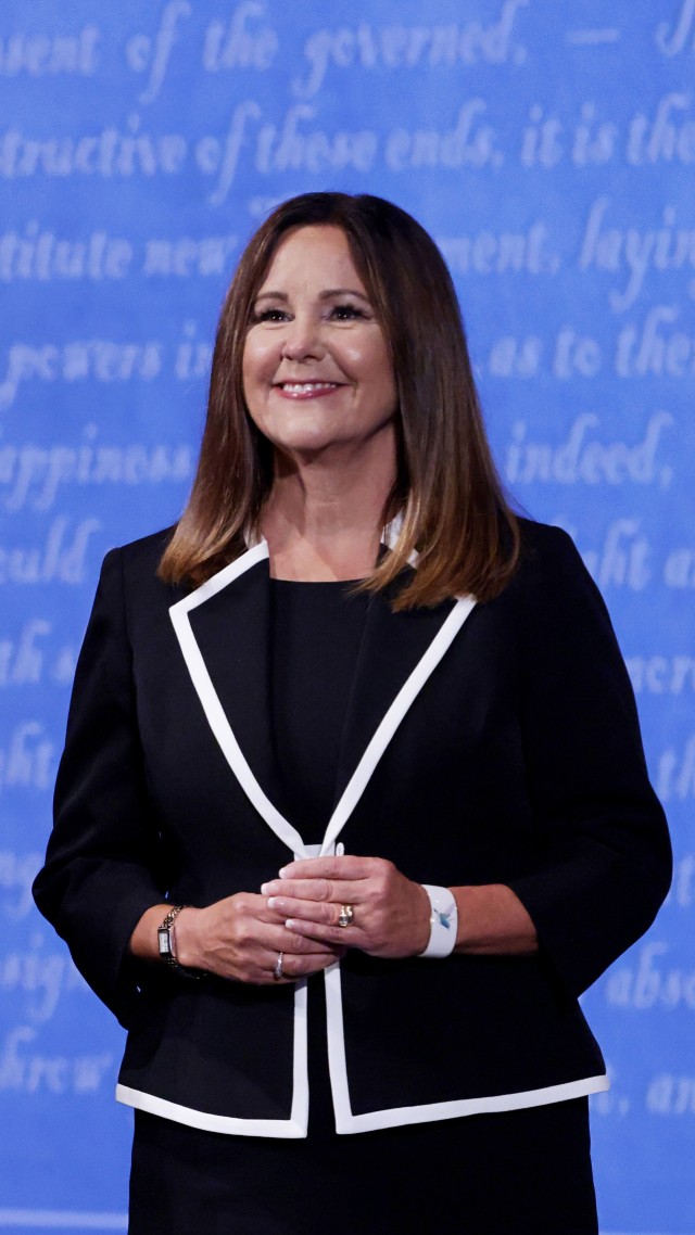 Istri dari Wakil Presiden AS Mike Pence, Karen Pence, usai menyaksikan debat kampanye wakil presiden tahun 2020. Foto: Lucy Nicholson/REUTERS