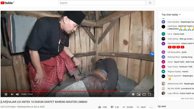 Live Streaming Akun YouTube Kang Ujang Busthomi cirebon saat "menghajar" dukun santet. Foto: Tangkapan Layar Youtube.com