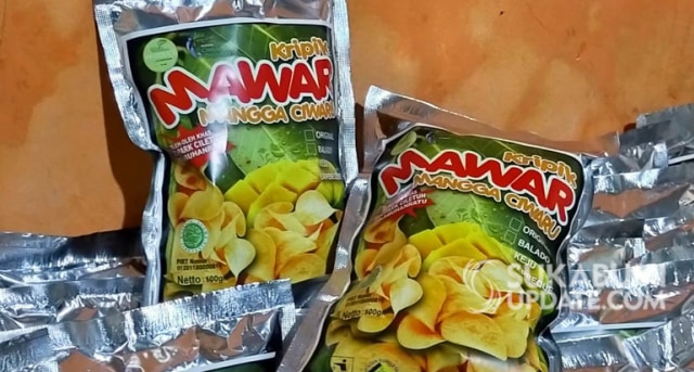 Keripik mangga olahan UKM Saluyu Desa Ciwaru, Kecamatan Ciemas, Kabupaten Sukabumi. | Sumber Foto: Istimewa