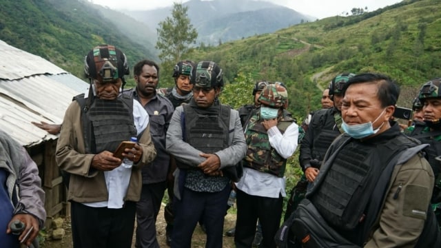 Tim investigasi lapangan TGPF Intan Jaya. Foto: Humas Kemenko Polhukam