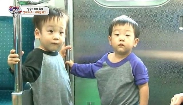 The return of superman hadrkan si kembar yang mulai beranjak besar. Foto: Koreaboo
