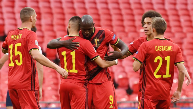 Selebrasi pemain timnas Belgia usai mencetak gol ke gawang timnas Inggris pada pertandingan UEFA Nations League di Stadion Wembley, London, Inggris. Foto: Neil aula/Pool/via REUTERS