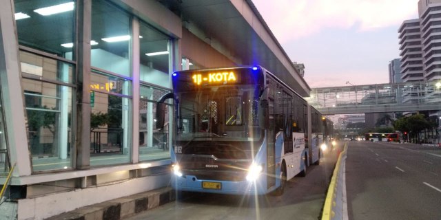 PSBB Transisi, operasional Transjakarta diperpanjang pukul 05.00 WIB - 22.00 WIB. Foto: Dok. TransJakarta