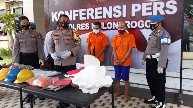 Konferensi pers kasus pencurian panel listrik di proyek pembangunan YIA, Senin (12/10/2020) Foto: Erfanto/Tugu Jogja.