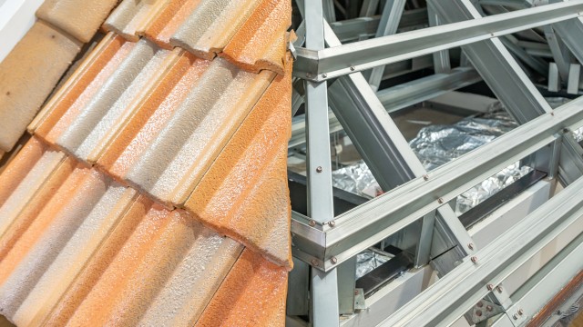 Ilustrasi Atap Baja Ringan. Foto: Shutterstock