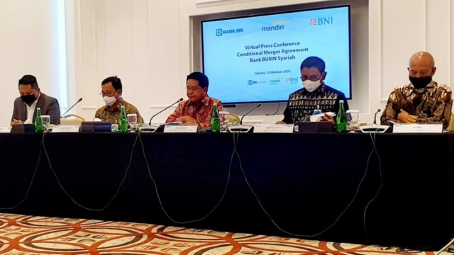 Konferensi pers merger Bank Syariah BUMN. Foto: BRI