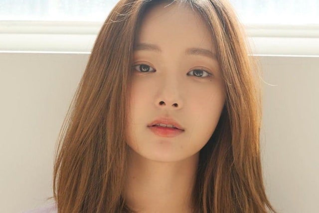 Yeonwoo diteror Fans Foto: Soompi
