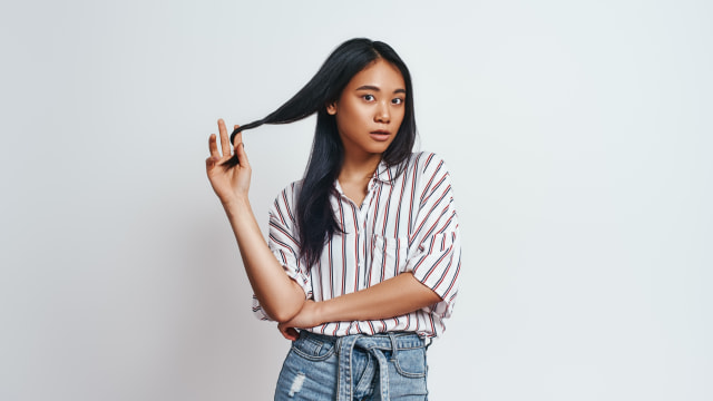 Sering Tak Disadari, 5 Kebiasaan Ini Buat Rambut Semakin Tipis. Foto: Shutterstock