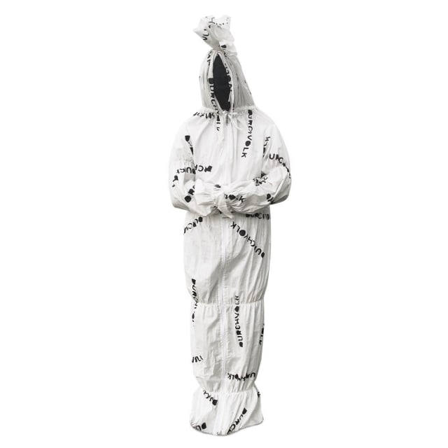 Kostum pocong hypebeast dari Durchvolk dok Instagram @durchvolkstorage
