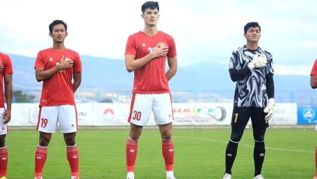 Elkan Baggott bersama skuat Timnas U-19 di Kroasia. Foto: Instagram/@elkanbaggott