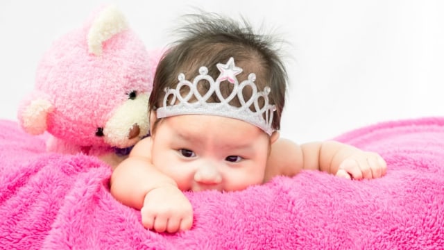 Ilustrasi bayi perempuan. Foto: Shutter Stock