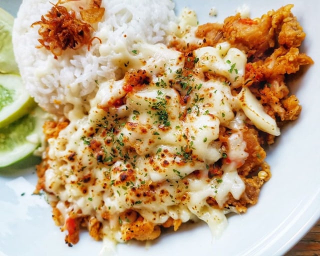 Resep Ayam Geprek Mozarella Foto: Pinterest