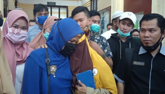 Sidang perdana praperadilan Ketua Koalisi Aksi Menyelamatkan Indonesia (KAMI) Medan ditunda. Foto: Istimewa