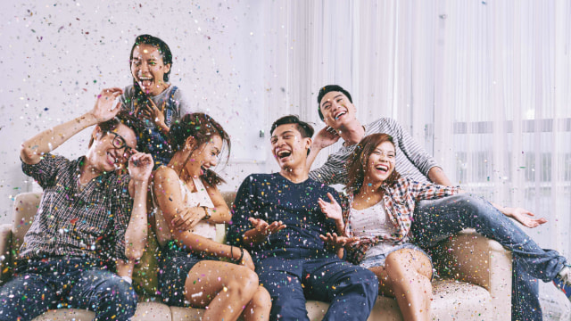 Ilustrasi pria pesta saat patah hati. Foto: Shutter Stock