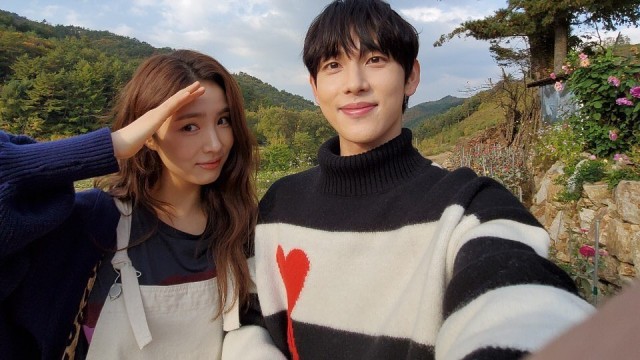 Im Siwan dan Shin Se Kyung. Dok: sjkuksee