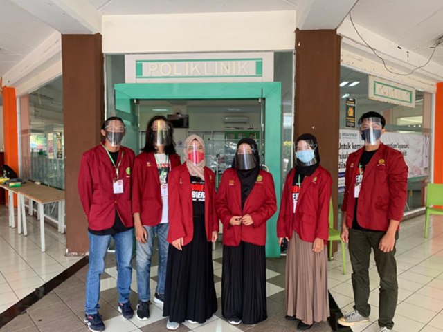 (Gambar 1. Anggota kelompok-22)