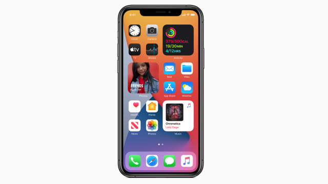 iPhone dengan iOS 14. Foto: Apple
