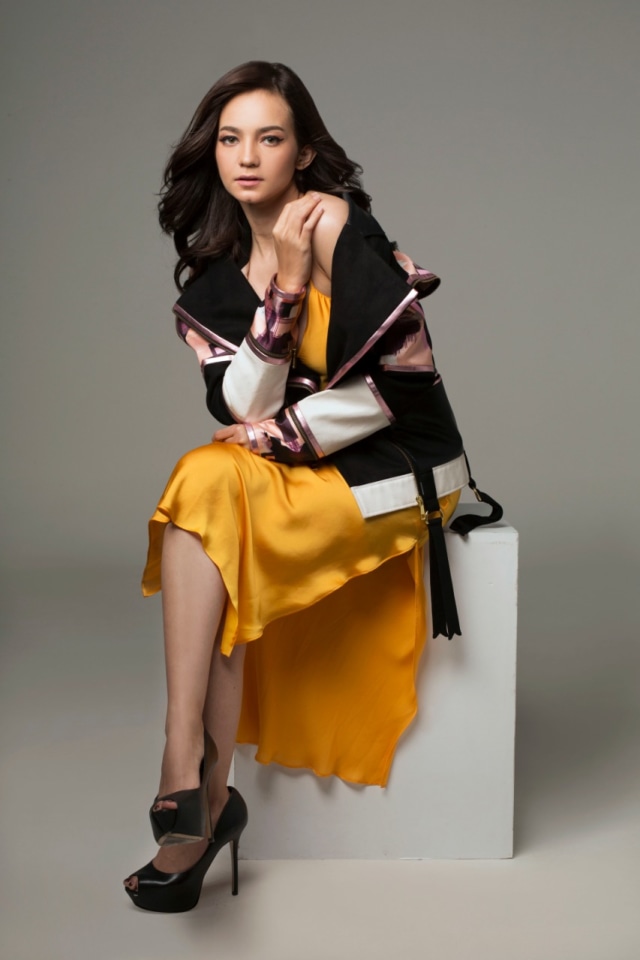 Enzy Storia promo single perdana, Bila Aku Jatuh Cinta. Foto: Trinity Optima Production