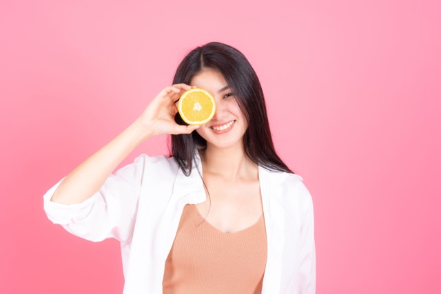Ilustrasi Perempuan Diet Foto: Freepik