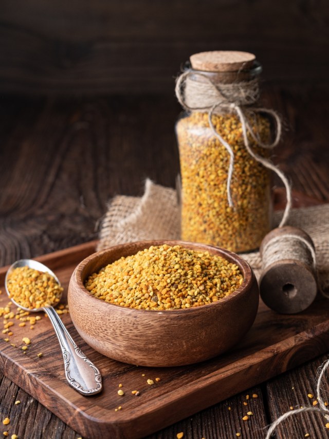 Ilustrasi bee pollen untuk kesuburan wanita dan pria. Foto: Shutter Stock