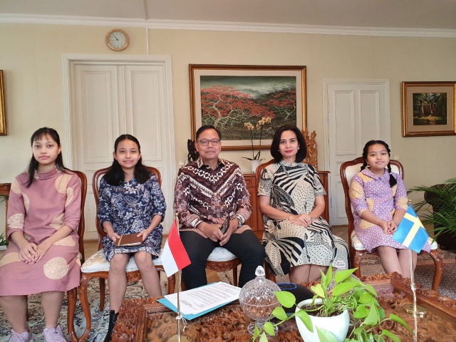 Sapa WNI di Swedia dan Latvia, Dubes Kama Ingatkan Kewaspadaan akan Covid-19