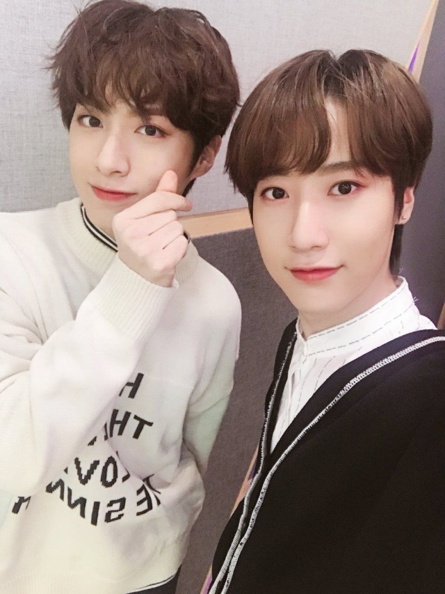 Xion Oneus dan Dongmyeong ONEWE, Foto: Dok. Pinterest