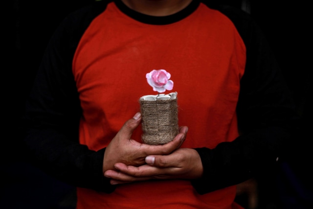 Hasil kerajinan tangan dari sampah. Foto: Ben