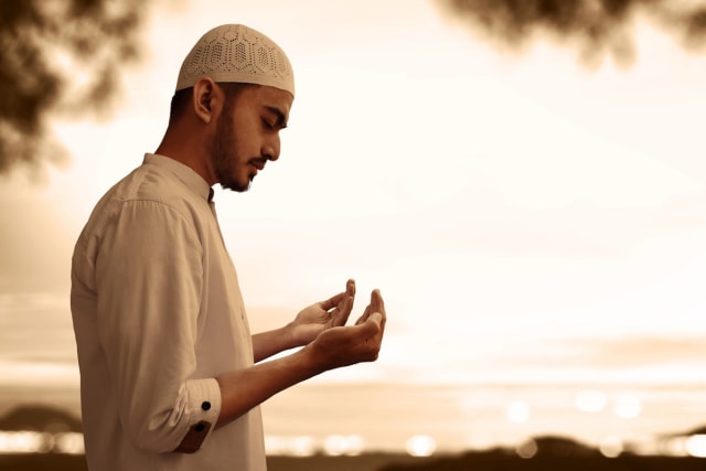 Doa setelah sholat Foto: dok. Thestatesman