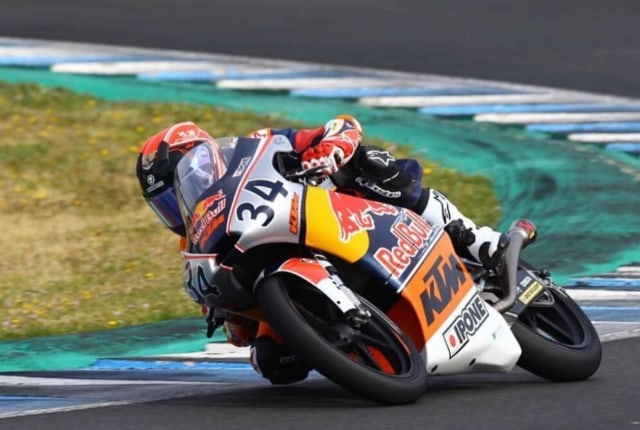 Mario Aji berhasil raihan podium 2 di ajang Red Bull Rookies Cup Seri 1. Foto: Redbull Rookies
